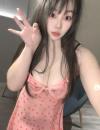 大胸小姐姐
